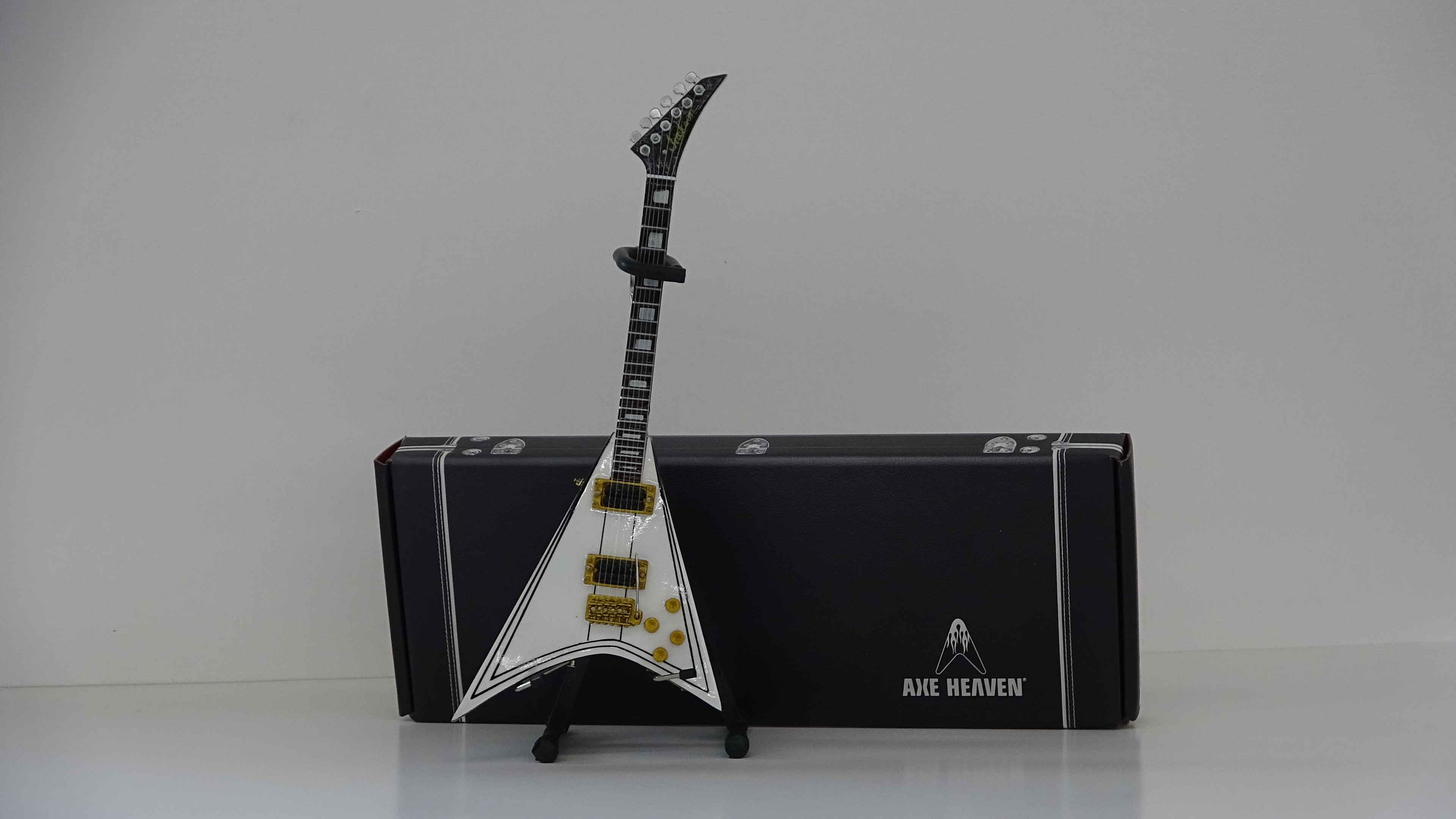 Miniature Guitar RANDY RHOADS White V Display ART Memorabilia FREE STAND Gift